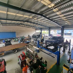BDS Mechanical Repairs Mackay Workshop overlooking all the vehicles and machinery in the workshop